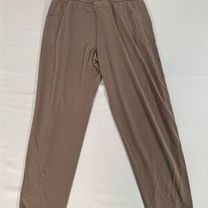 Women’s Lululemon harem style Jogger Pants in Taupe Brown